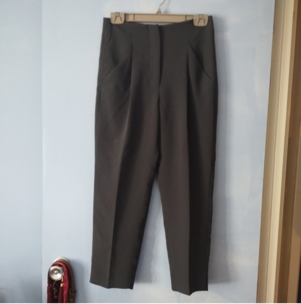 Wilfred Aritzia Grey Effortless Pleat Crepette Pants 2 - Picture 6 of 6